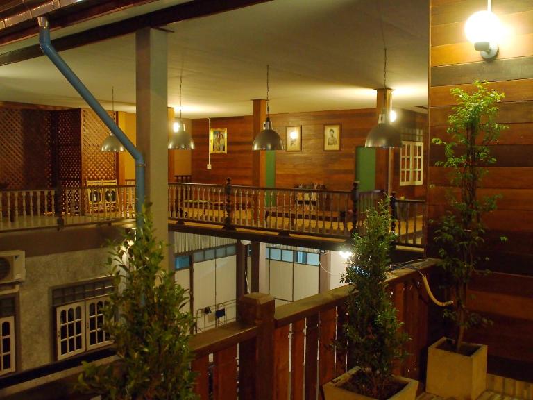 Chommuang Guest House - Chambres d'hôtes Ayutthaya