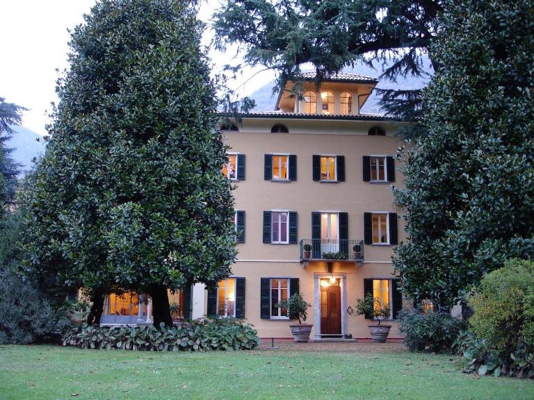Villa Casanova - Como Lake Villa with private pool - B&B Lenno