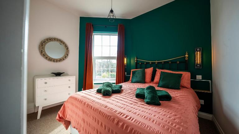 Birthplace View - Heart of Town, Sleeps 4 - Bed and Breakfast Stratford-upon-Avon