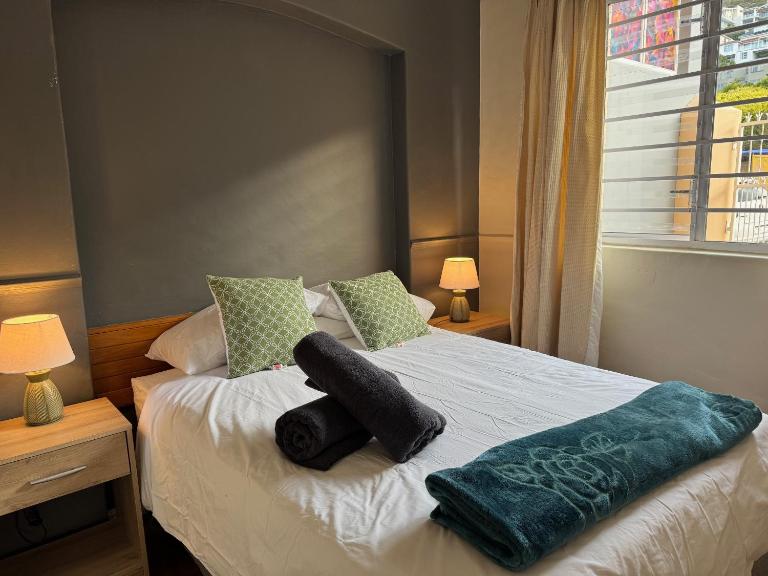 Outspan Lodge - Bed and Breakfast Fish Hoek