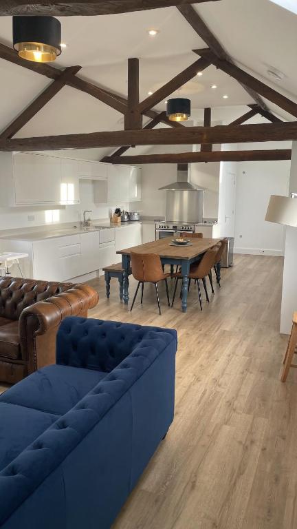 Eastfields Farm Barns - Bed and Breakfast Melchbourne