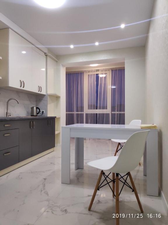 Апартаменти в районі автовокзалу в ЖК Арена - Chambres d'hôtes Rivne