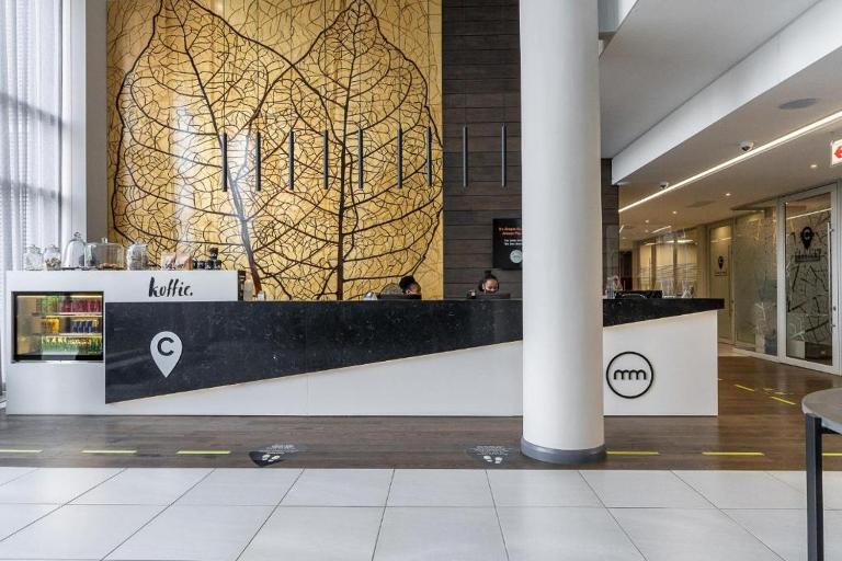 Menlyn Maine Trilogy Apartment 508 - B&B Pretoria