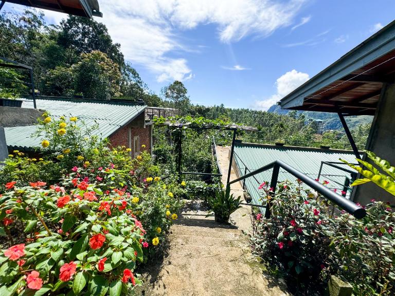 Rowinrich Cottages - B&B Ella Town