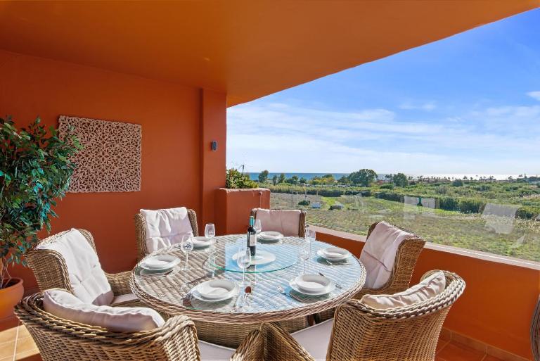 2303-Huge 2 bedrooms apt with sea view - B&B Manilva