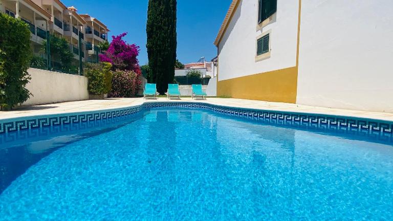 Noly - Shared Pool - 8 Guests - Albufeira - Bed and Breakfast Albufeira