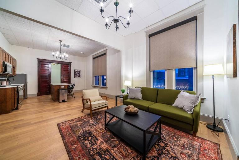 The Plum Suite - B&B Sedalia