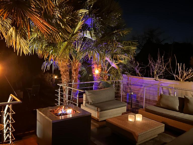 Sonnendeck - Wellness Whirlpool Garden & Grill,125qm - B&B Meerbusch