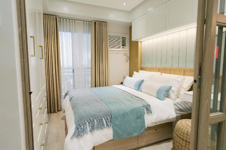 Mellow Dreams - B&B Manila