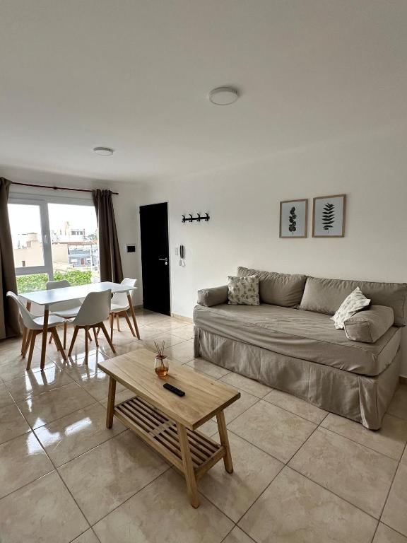Departamento Roca - Luminoso y bien ubicado - Ferienwohnung Tandil