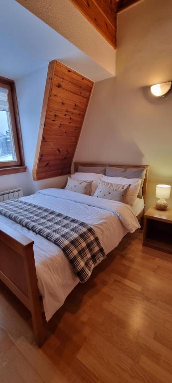 Private Apartment Lora -u sklopu Aparthotel Vučko - Chambres d'hôtes Jahorina