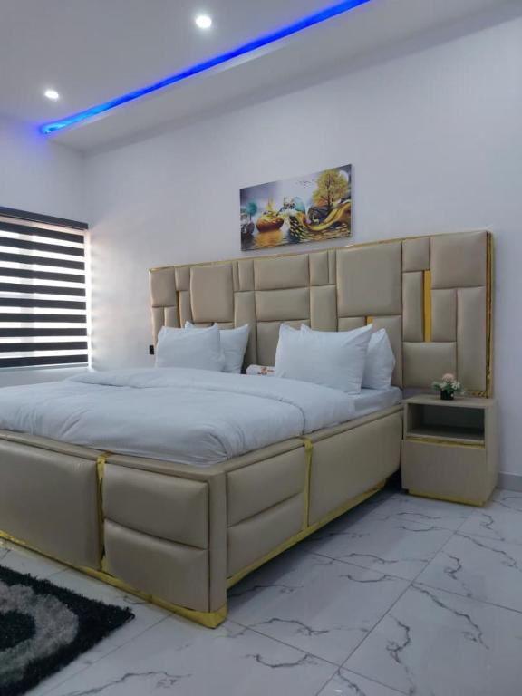 2 bedroom Apartment Lekki Ovation Terrace and extra room - B&B Lekki