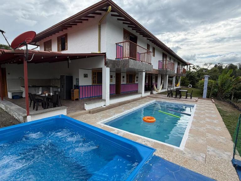 Casa campestre Montenegro Quindio - Bed and Breakfast Montenegro