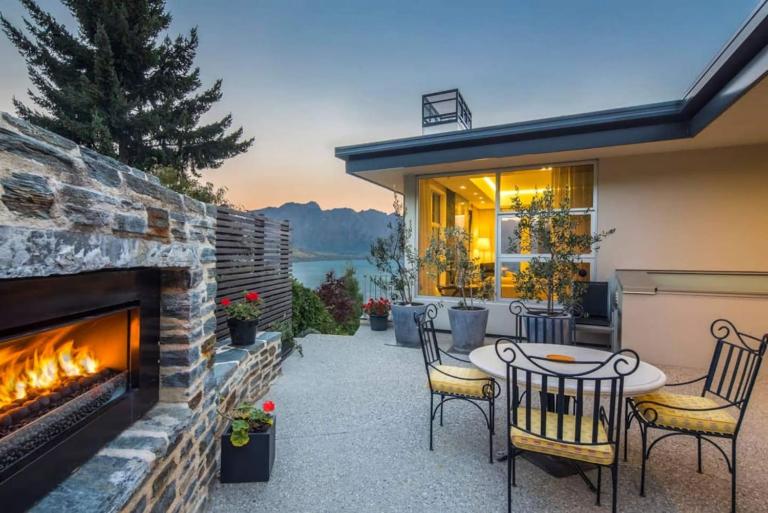 Q by the Lake Aspen Grove Stunning Views - B&B Queenstown