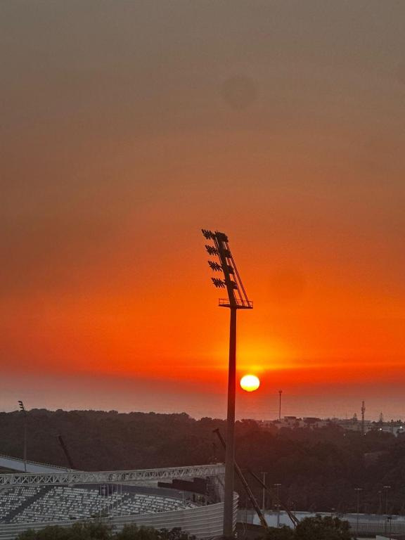 Hay Riad Sunset Studio Stadium View , 5 mind a pied stade moulay abdelah - B&B Rabat
