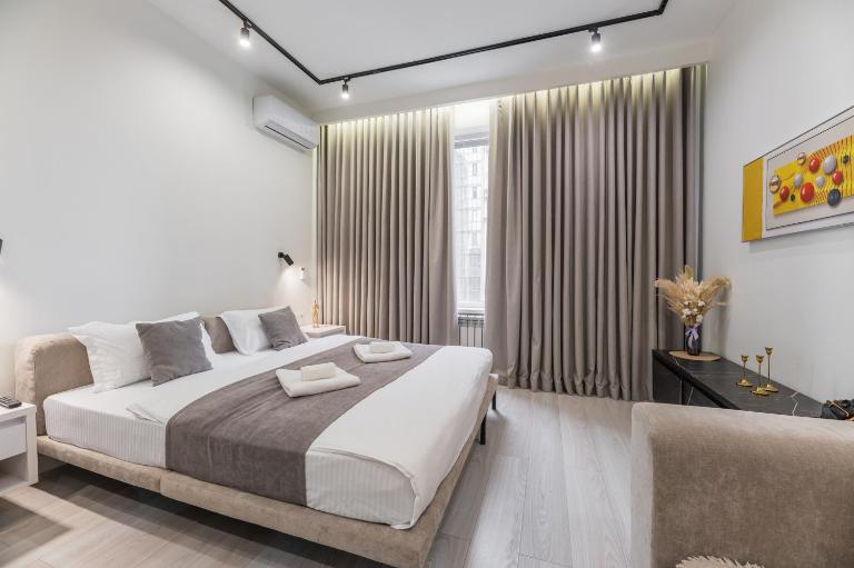 Mega Mall Multi Collection Business Suites - B&B Almatý