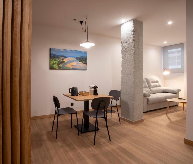 UHARTE SUITES Gernika - B&B Gernika-Lumo