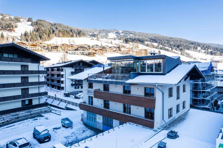 Appartements Hollin by we rent, JOKERCARD INCLUDED - B&B Saalbach