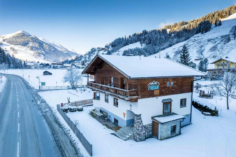 Chalet Fabian by we rent, JOKERCARD INCLUDED - Ferienwohnung Saalbach-Hinterglemm