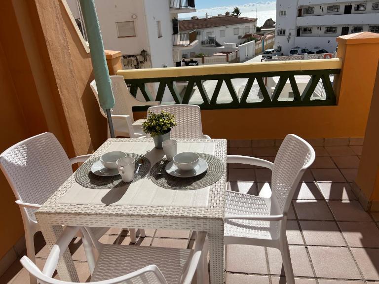 Azahara Apartamento - B&B Nerja