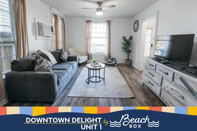 Downtown Delight Close to Strand and Cruise Terminals - B&B Galveston