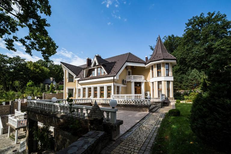 Gnizdo Golubky - Bed and Breakfast Shaian