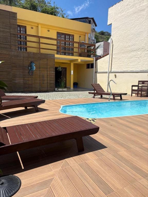03 Apartamento de praia com ótima localização e piscina - Ferienwohnung São Sebastião