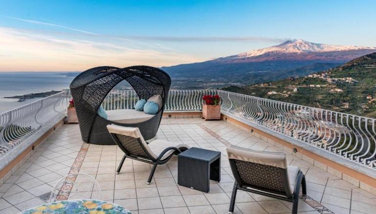 Villa Le Terrazze Charming Rooms - B&B Taormina