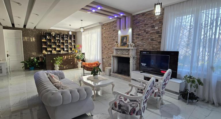 Zizi Apartment - B&B Kutaisi