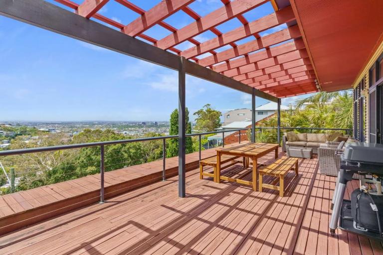 Hilltop Hideaway Merewether Family Escape - B&B Merotherie