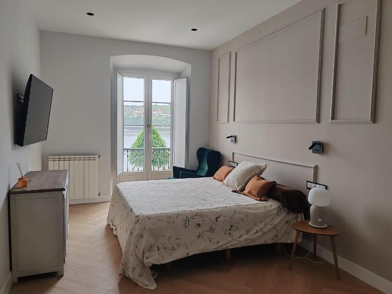 Alojamiento Premium de 2 Dormitorios en la Mejor Zona de Ribadesella, Cerca de la Playa - Chambres d'hôtes Ribadesella