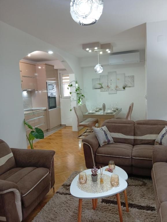 Ivana Apartment - B&B Kumanovo