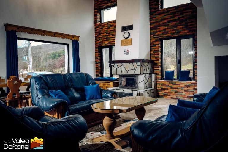 Mai cu Mot Doftana Luxury Chalets - B&B Trăisteni