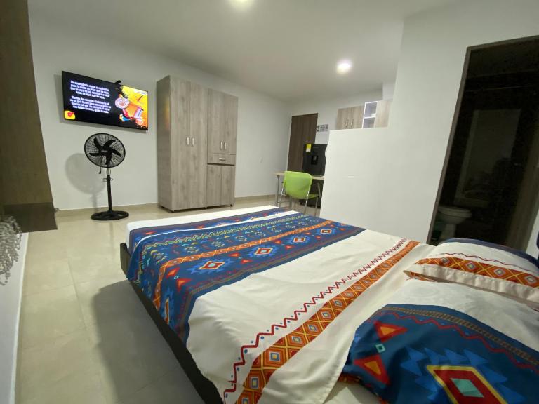 Extraordinario aparta estudio NUEVO champagnat - Bed and Breakfast Cali