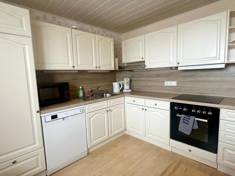 Große Wohnung im Ederbergland Beim Zämmermichel - B&B Frohnhausen