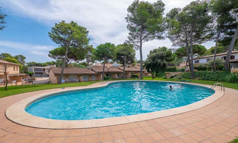 Apartment in Pals - Costa Brava 45885 - B&B Pals