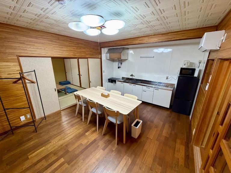 Nomad Kumano - Chambres d'hôtes Katsuura