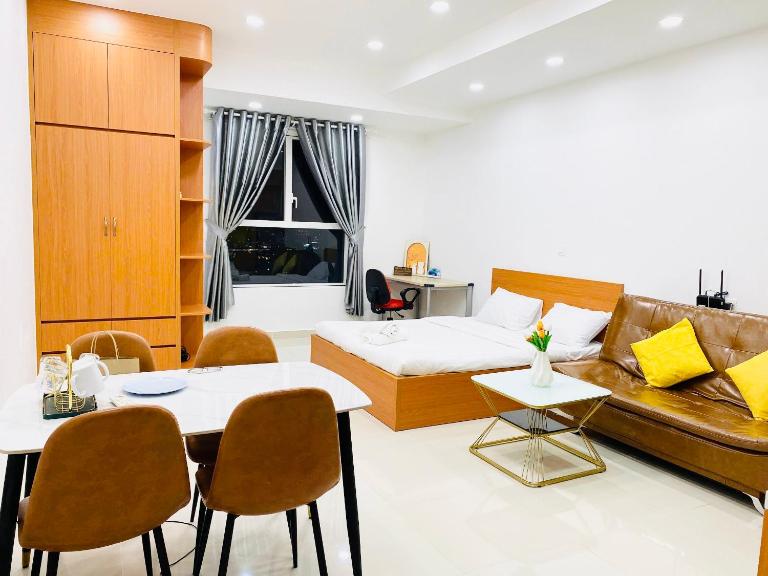 Pinovahome Sunrise Cityview - B&B Ho Chi Minh
