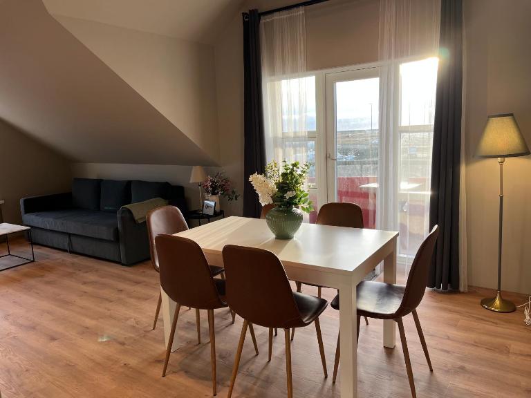 Hvammur Apartments by the Harbour - B&B Höfn