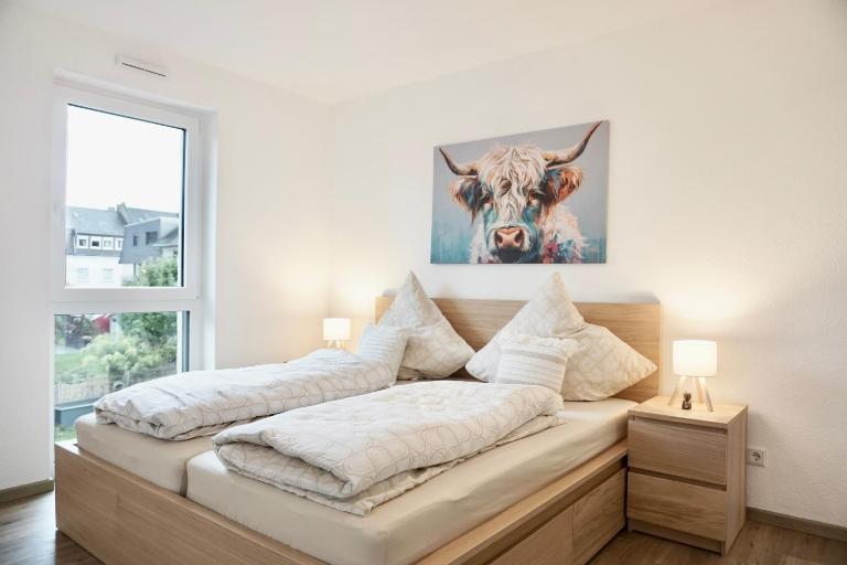 Gemütliches 1 Schlafzimmer Apartment mit Balkon & privatem Stellplatz für bis zu 4 Personen unmittelbar an der Mosel - B&B Coblenza