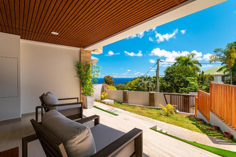 Seyrenity Heights - Bed and Breakfast Anse Royale