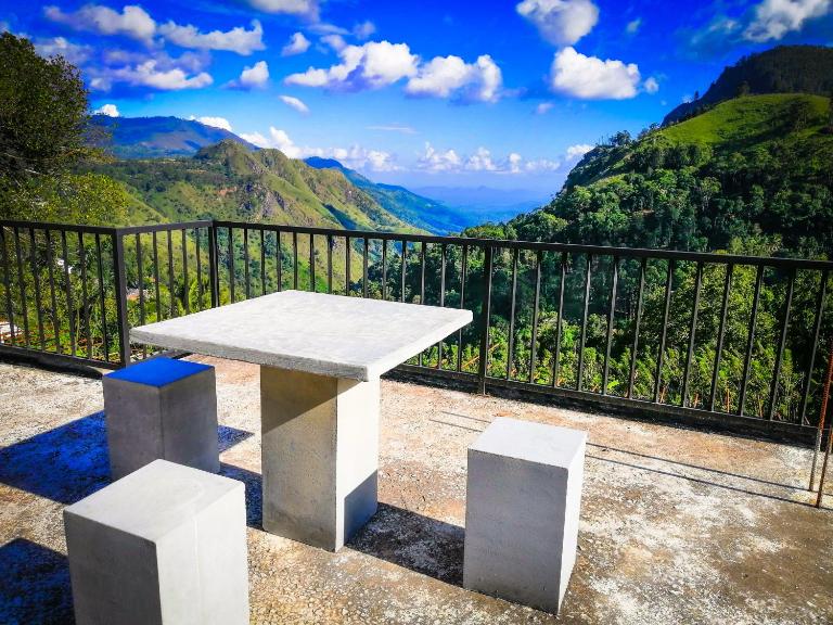 Paraiso Guest House - Ferienwohnung Ella Town