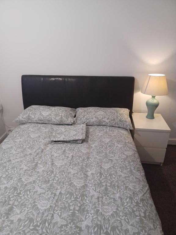 Christian Guest House 1 - Ferienwohnung Luton