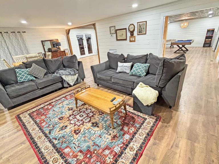Blindfrog - B&B Scottsboro