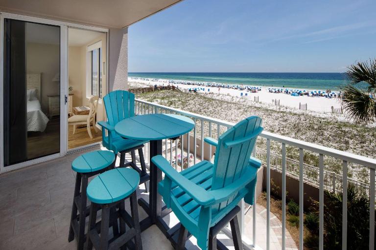 Island Princess 311 Gulf front condo - B&B Fort Walton Beach