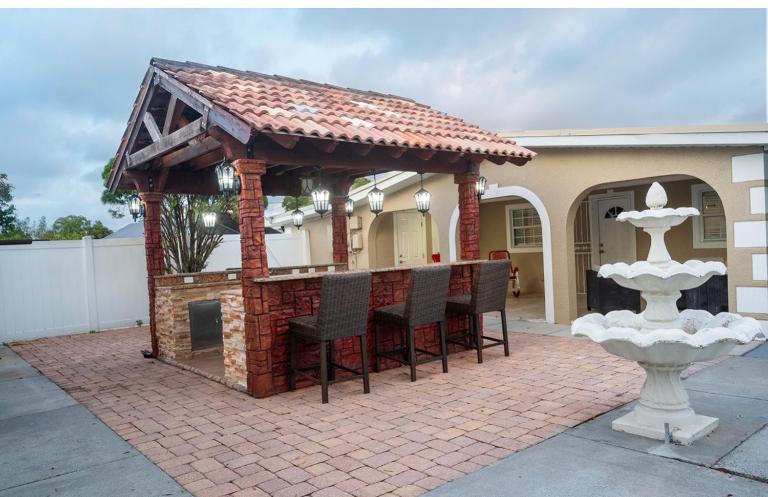 Home Luxury - B&B Tampa