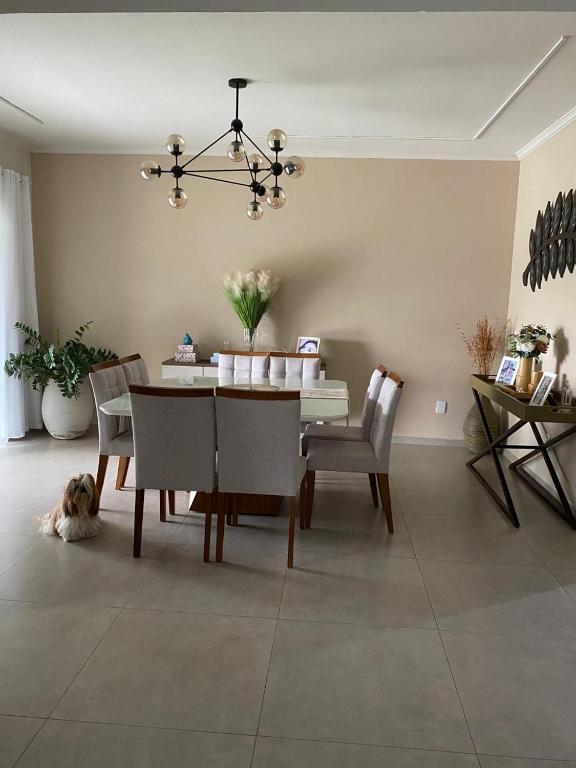 Casa com piscina - B&B São Pedro da Aldeia