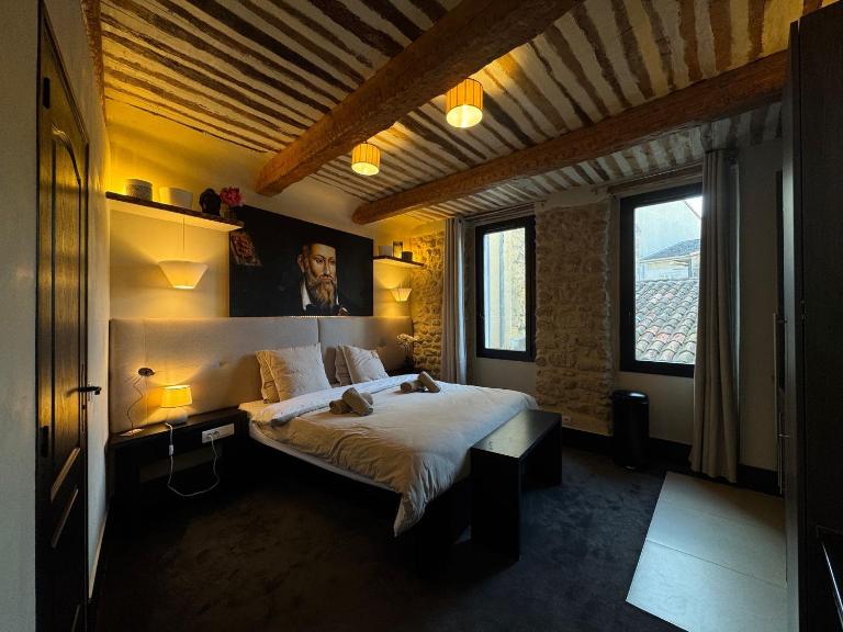 Auberge Nostradamus, Appartement 2 - Bed and Breakfast Salon-de-Provence