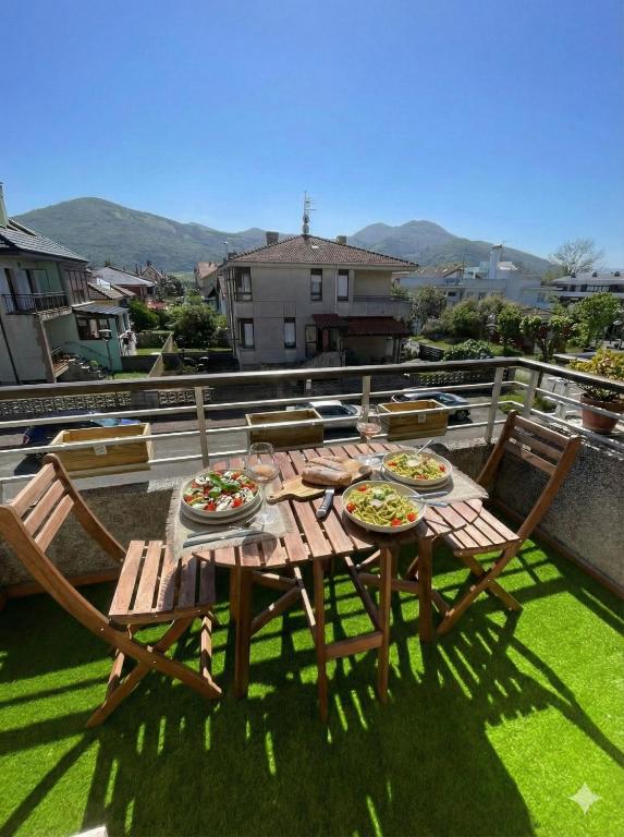 Paraíso de Berria frente al Mar - B&B Santoña