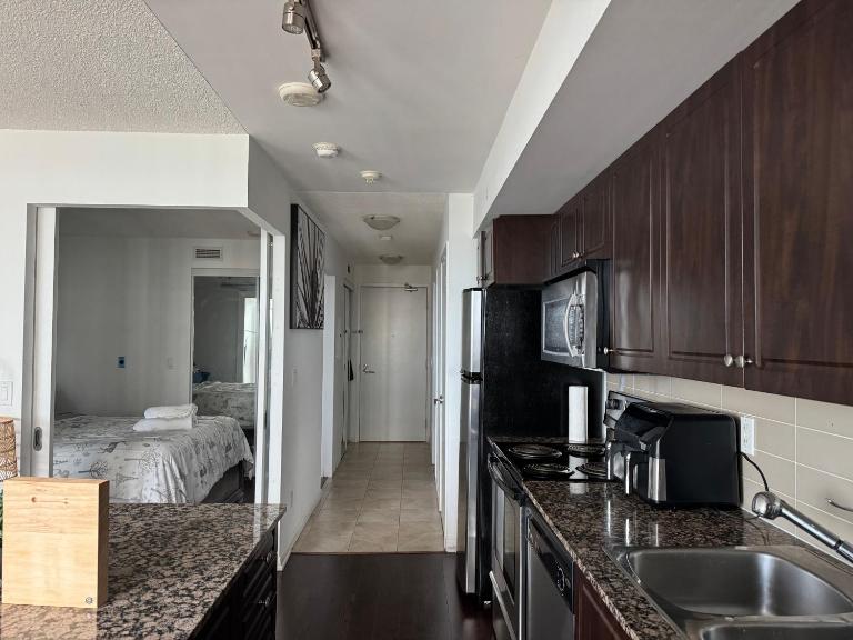 1 bedroom condo by lakeshore - B&B Toronto